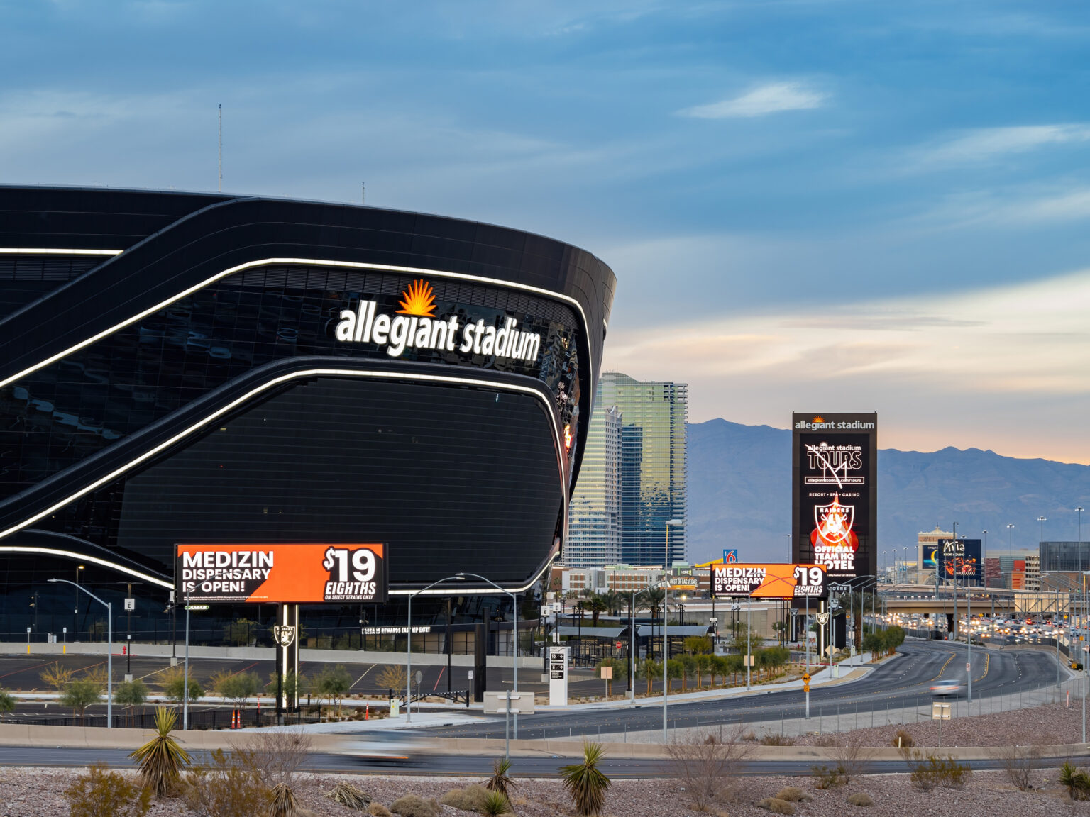 Golden Knights Survive Blown Lead, Beat Utah 5-4 in OT to Even Series